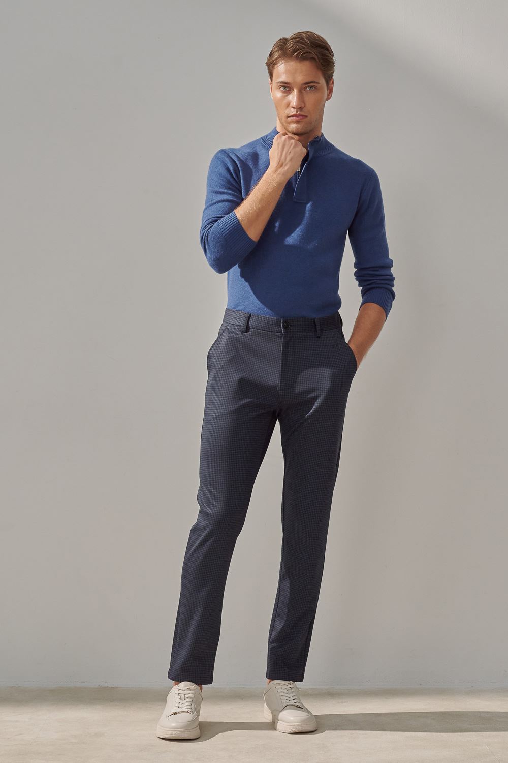 SST&C Navy Check Pattern Elastic Comfortable Slim Fit Casual Trousers | 1212309001  (Outlet)_2