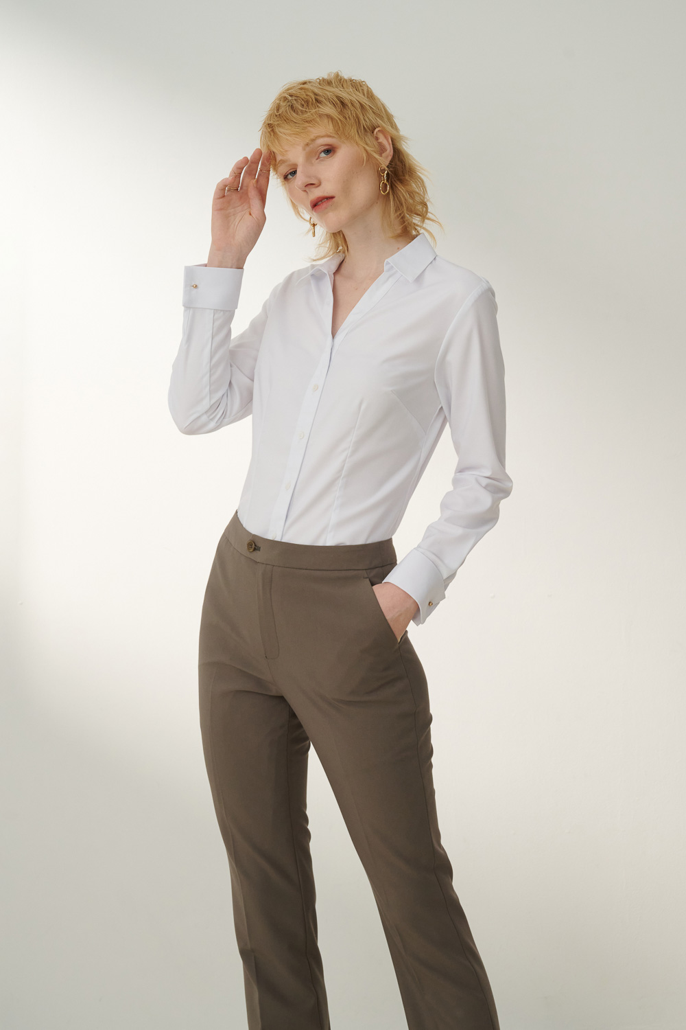 SST&C White V-Neck Metal Cufflinks Slim-Fitting Shirt | 7562309001  (Outlet)_3