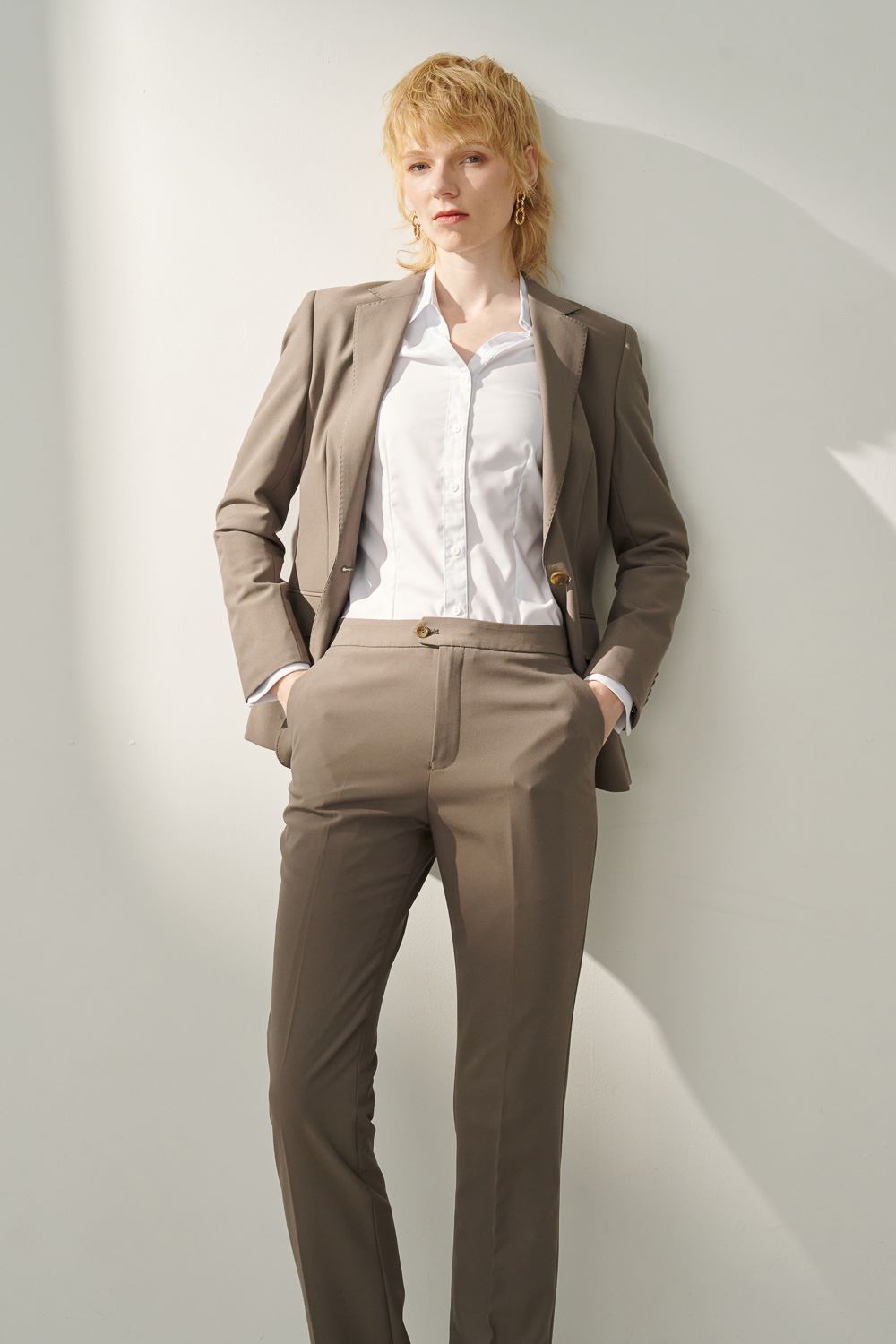SST&C White V-Neck Metal Cufflinks Slim-Fitting Shirt | 7562309001  (Outlet)_4