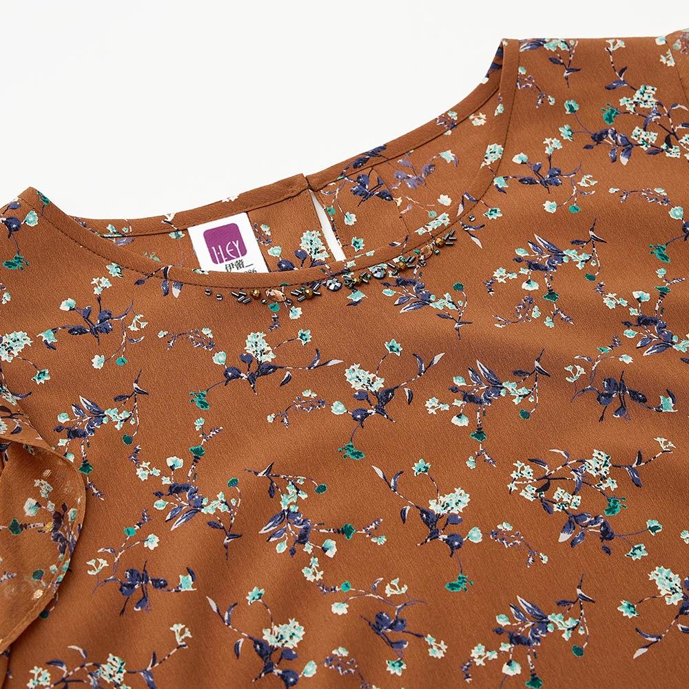 ILEY伊蕾 琥珀光芒滿版印花荷葉上衣(磚色；M-XL)1233081401_2