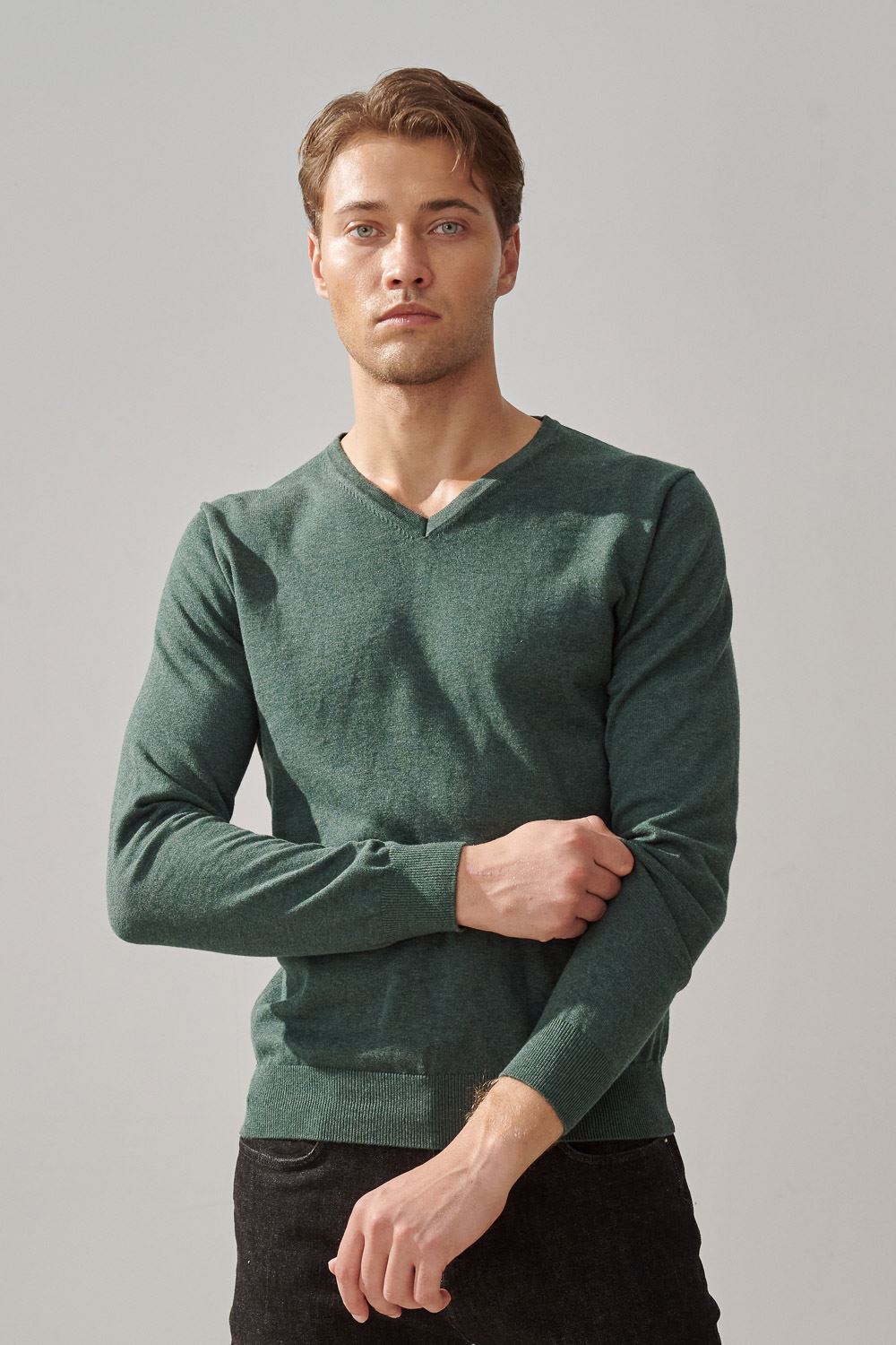 SST&C Forest Green V-Neck Cotton Sweater | 1112310009  (Outlet)_0