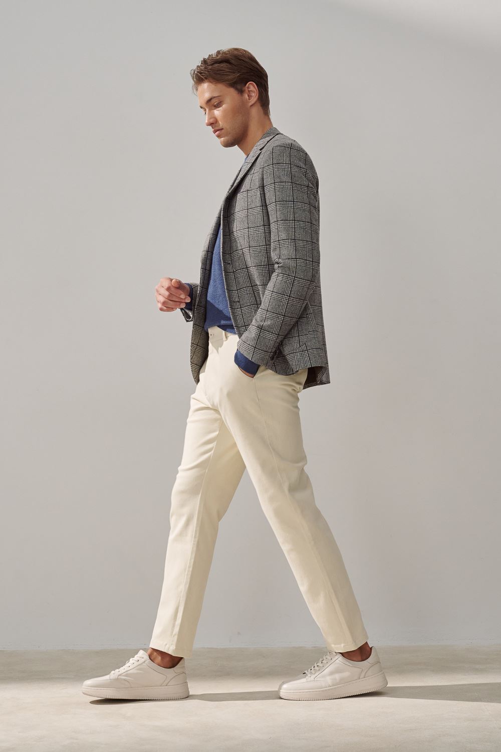 SST&C Cream White Straight Fit Twill Casual Trousers | 1212310007  (Outlet)_3