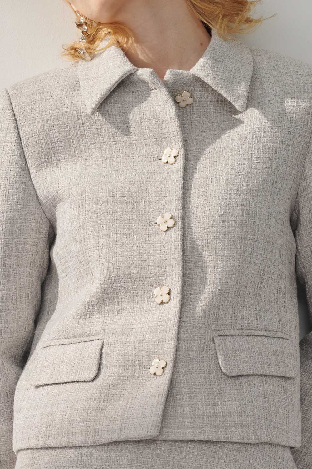 SST&C Xiaoxiangfeng Silver Gray Duffle Lapel Short Coat | 8162310001  (Outlet)_4