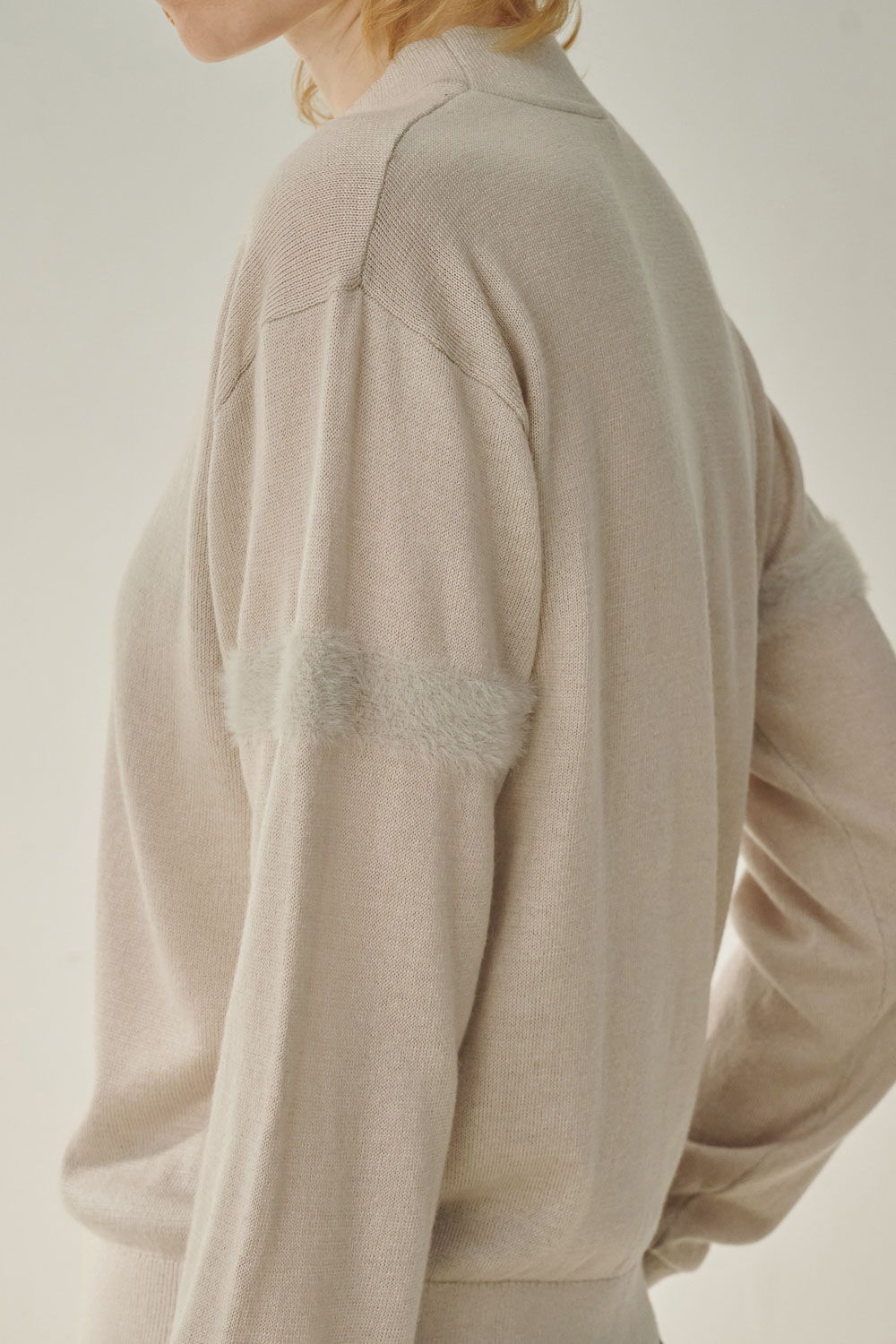SST&C Wind Chime Color Slightly High Collar Patchwork Plush Sleeve Sweater | 8662310004  (Outlet)_6