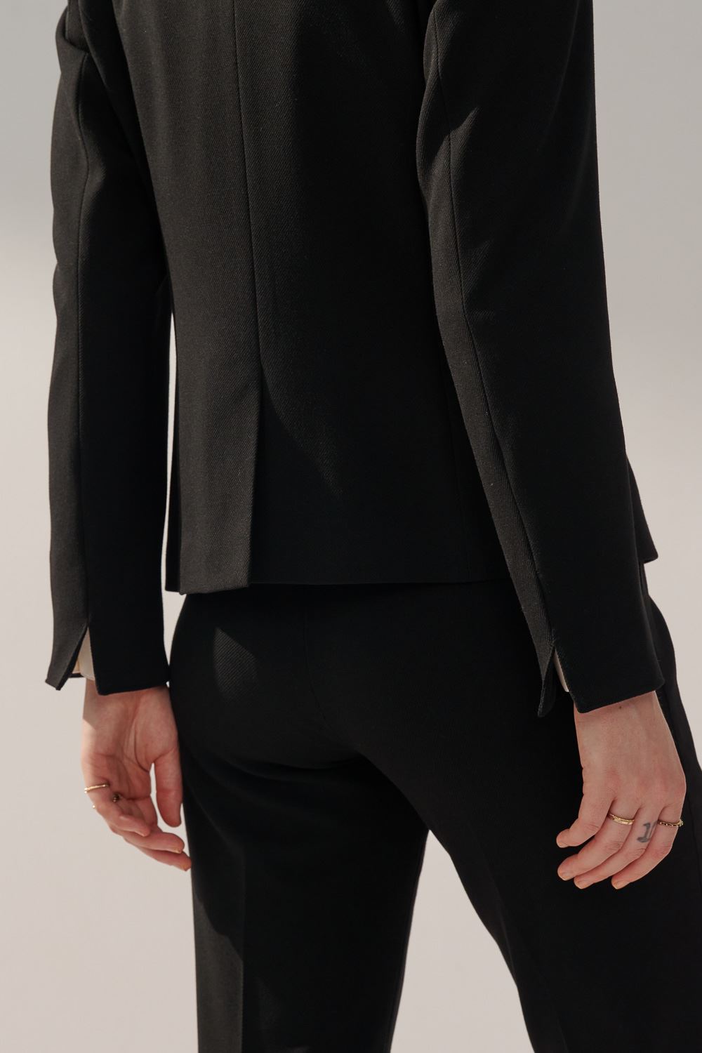 SST&C Black Collarless Suit Jacket | 7162311003  (Outlet)_4