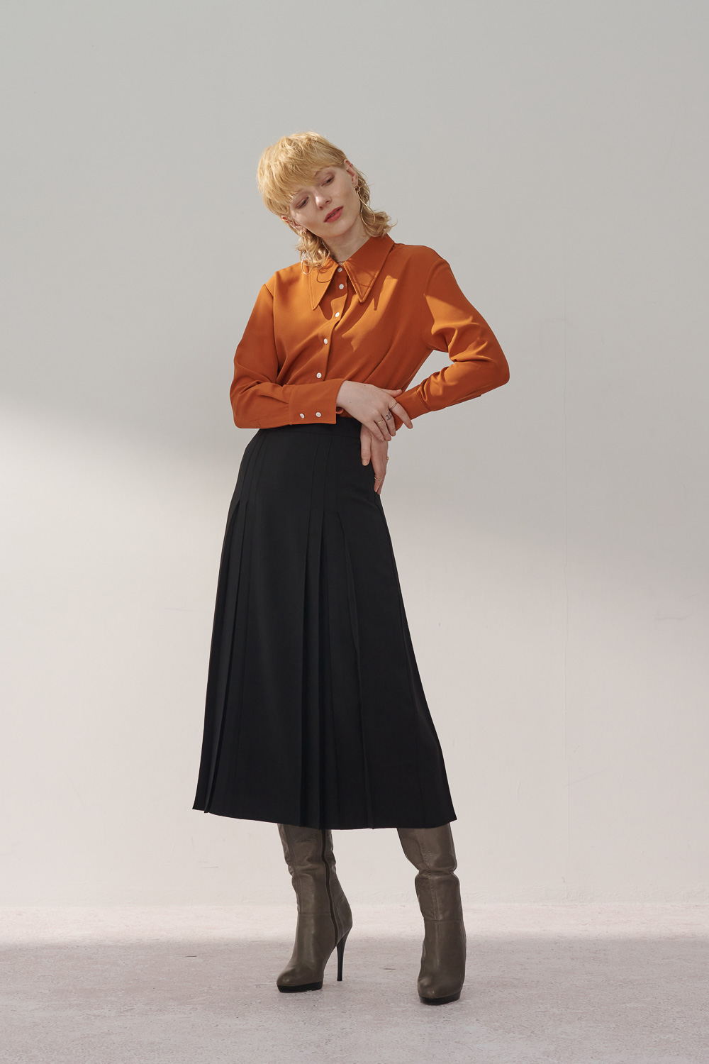 SST&C Black Pleated Long Skirt | 8362311004  (Outlet)_1