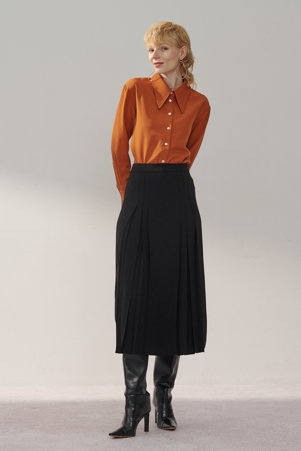 SST&C Black Pleated Long Skirt | 8362311004  (Outlet)_2