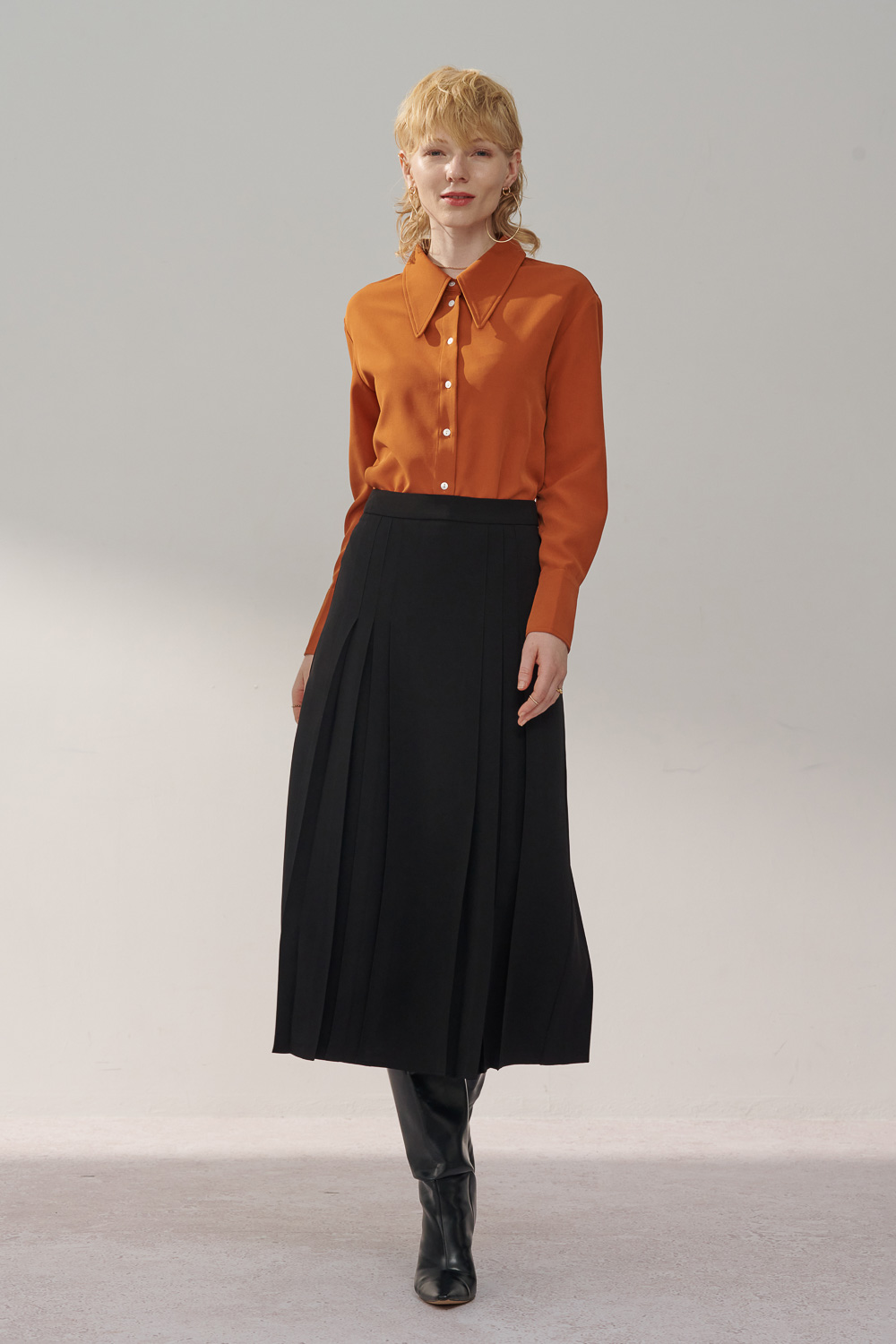 SST&C Black Pleated Long Skirt | 8362311004  (Outlet)_3