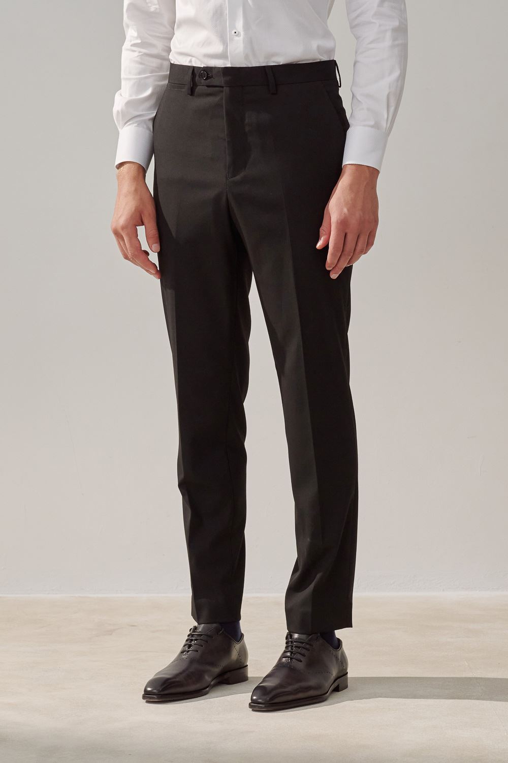 SST&C Black Slim Fit Suit Trousers | 0212312001  (Outlet)_1
