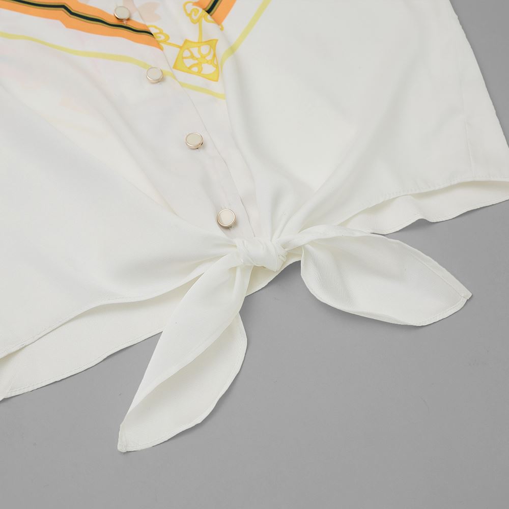 ILEY伊蕾 歐風絲巾印花綁帶連袖上衣(白色；M-XL)1233161506_3
