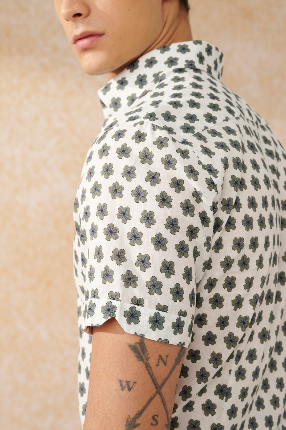 SST&C Dark Green Floral Cotton and Linen Slim Fit Short-Sleeved Shirt | 0412402005  (Outlet)_6