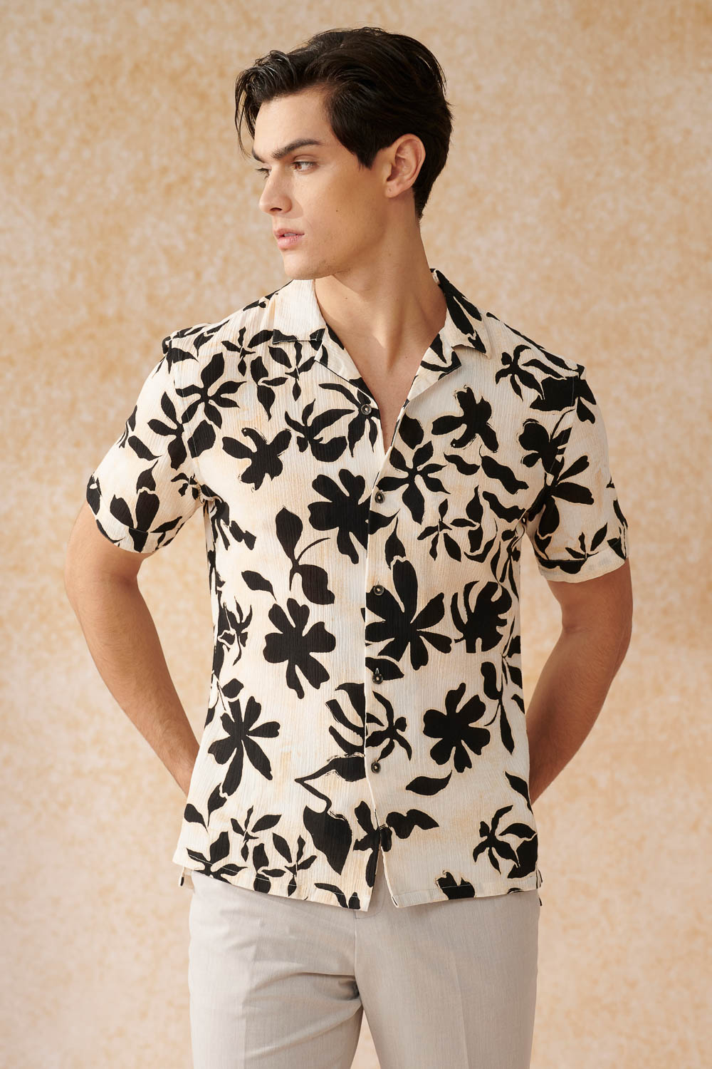 SST&C Black Large Printed Crepe Cuban Collar Loose Fit Short Sleeve Shirt | 0412402015  (Outlet)_0