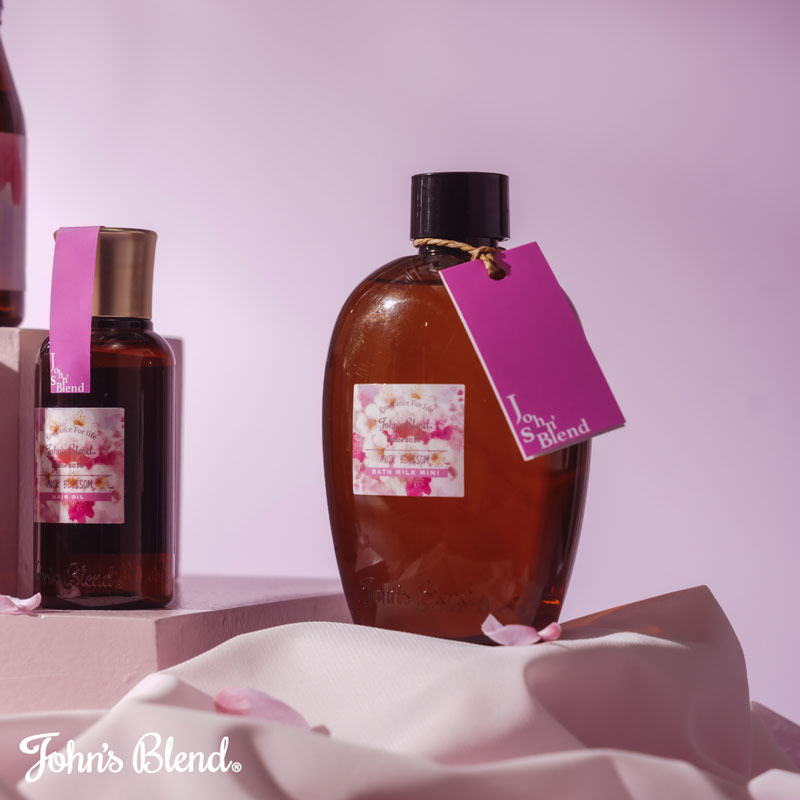 【日本 John′s Blend】MUSK BLOSSOM 八重櫻麝香 香氛保濕 泡澡乳 (260ml)_2