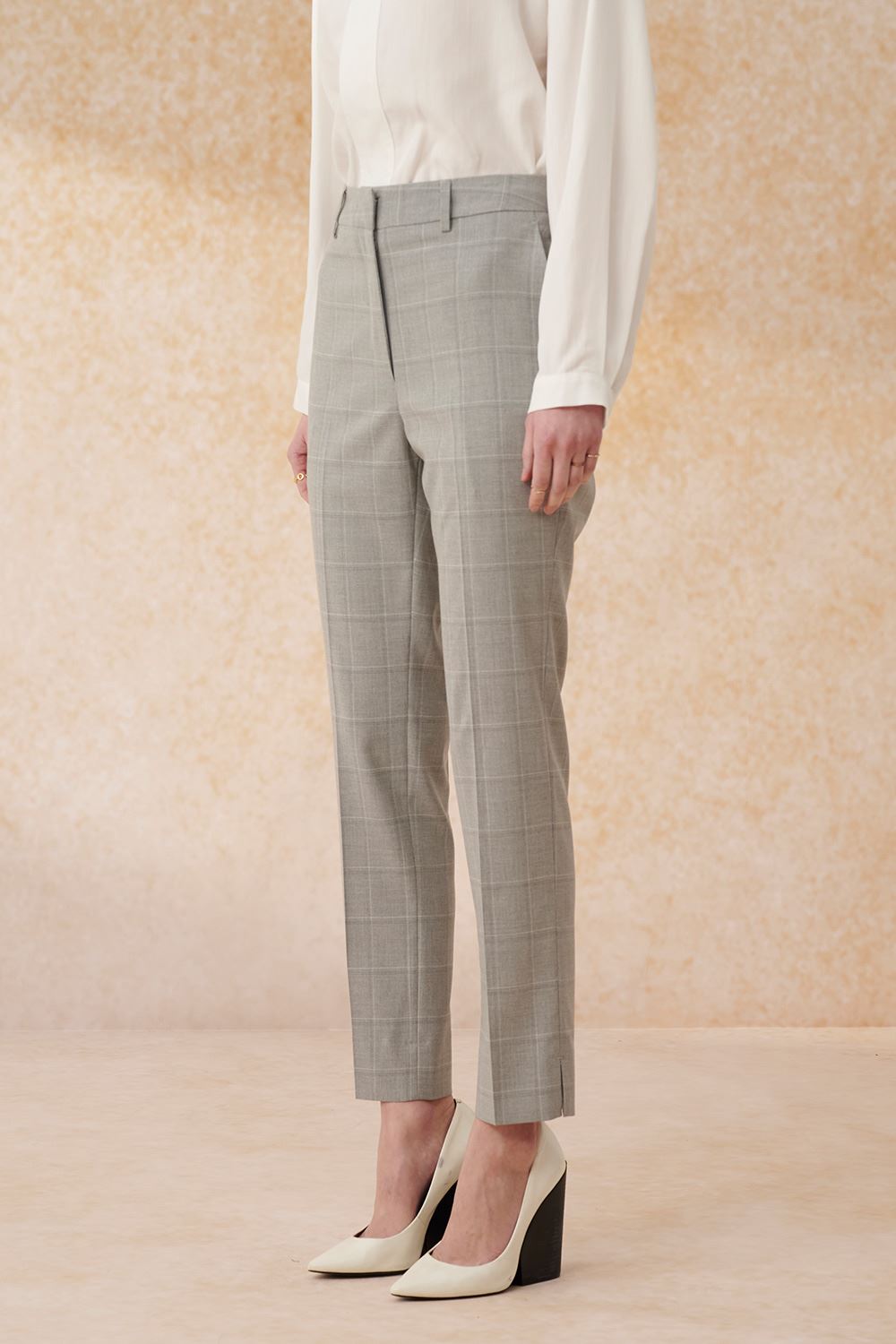 SST&C Light Gray Check Pattern Slim Fit Trousers | 7262402001  (Outlet)_4