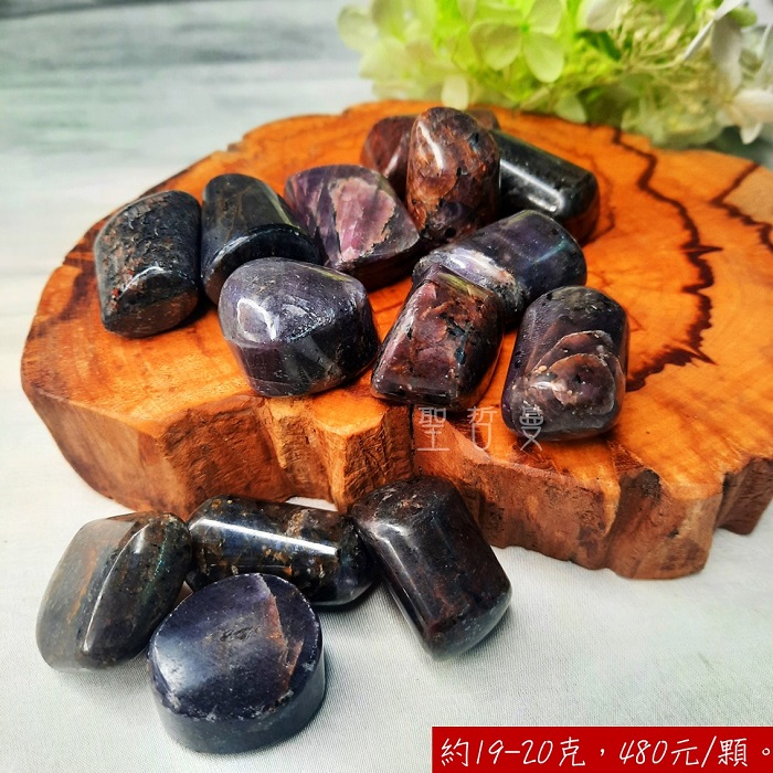 剛玉滾石（Ruby/紅寶石/藍寶石/紅色剛玉） 印度 ~王者之石，守護心臟與愛的寶石，七月的誕生石_8