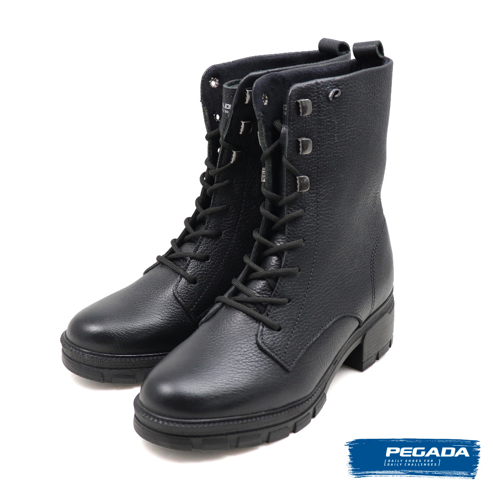 【PEGADA】經典粗跟素面荔枝紋綁帶軍靴 黑色(S0005)