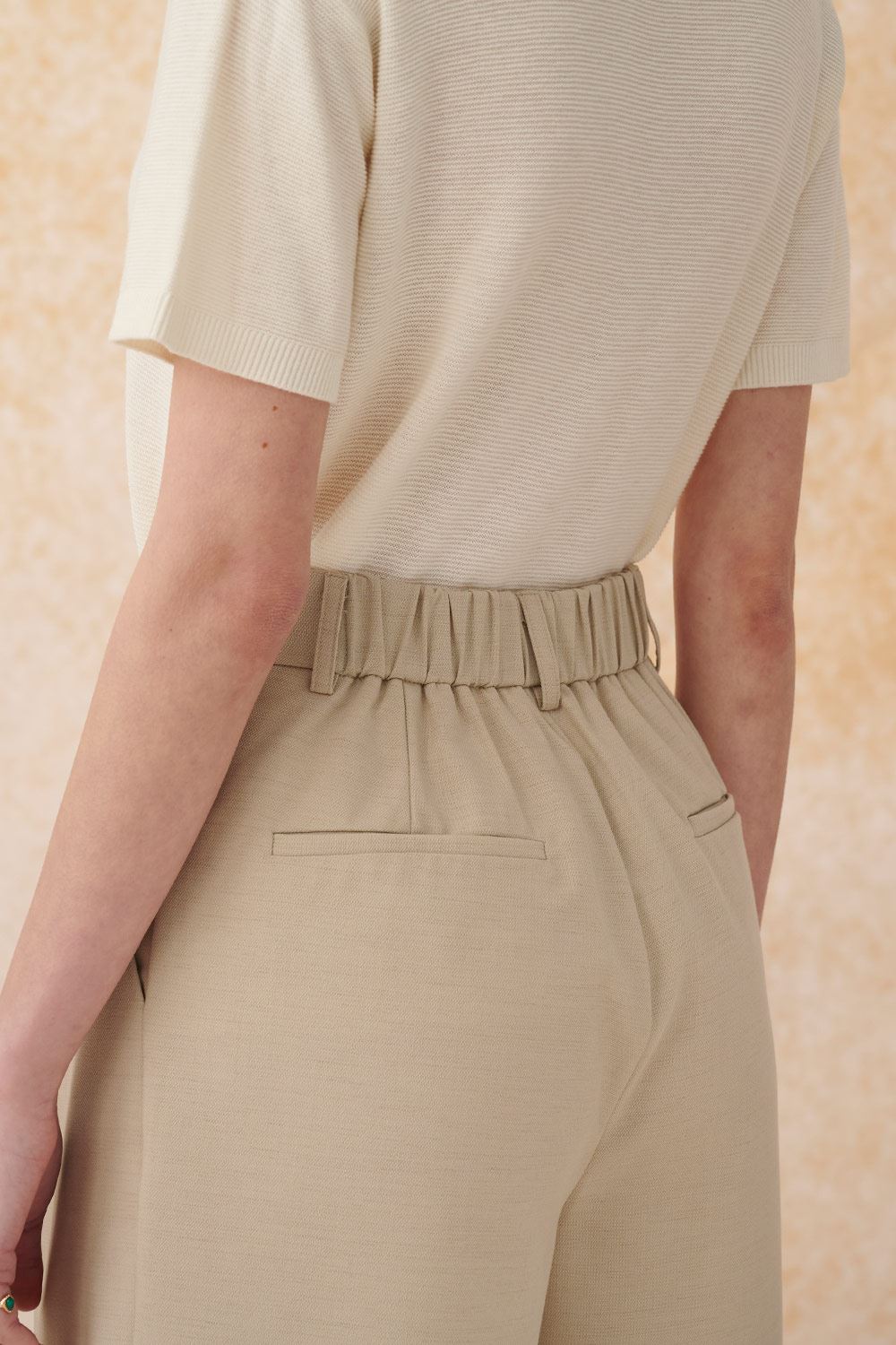 SST&C Beige Pleated Shorts | 8262404001  (Outlet)_6