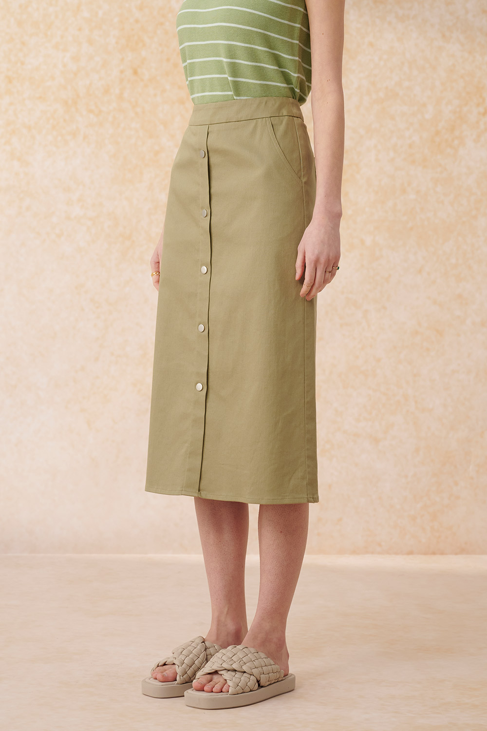 SST&C Light Gray Green Button-Embellished Knee-Length Skirt | 8362404003  (Outlet)_5