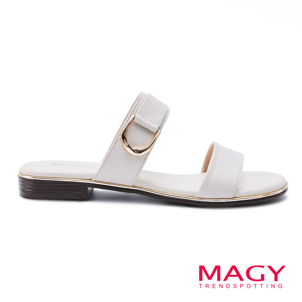 MAGY 個性金屬飾扣二字寬帶拖鞋 米白 #15006
