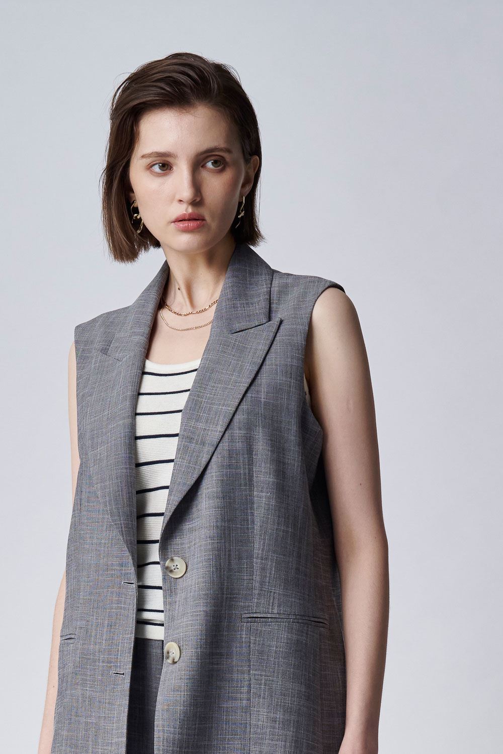 SST&C Gray Sword Collar Sleeveless Long Vest | 8162405001_1