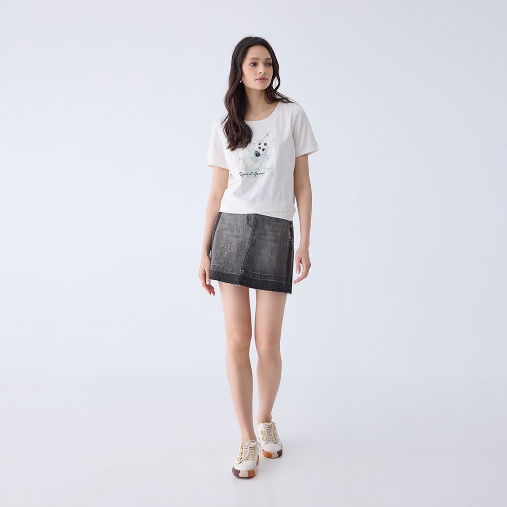 ILEY伊蕾 多片拼接花卉縫珠棉T(白色；M-XL)1242521202_0