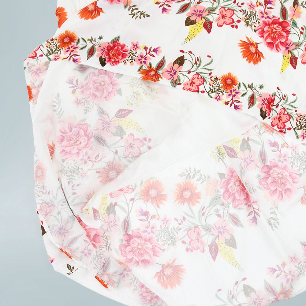 ILEY伊蕾 浪漫花卉荷葉邊縲縈洋裝(白色；M-XL)1242077441_3