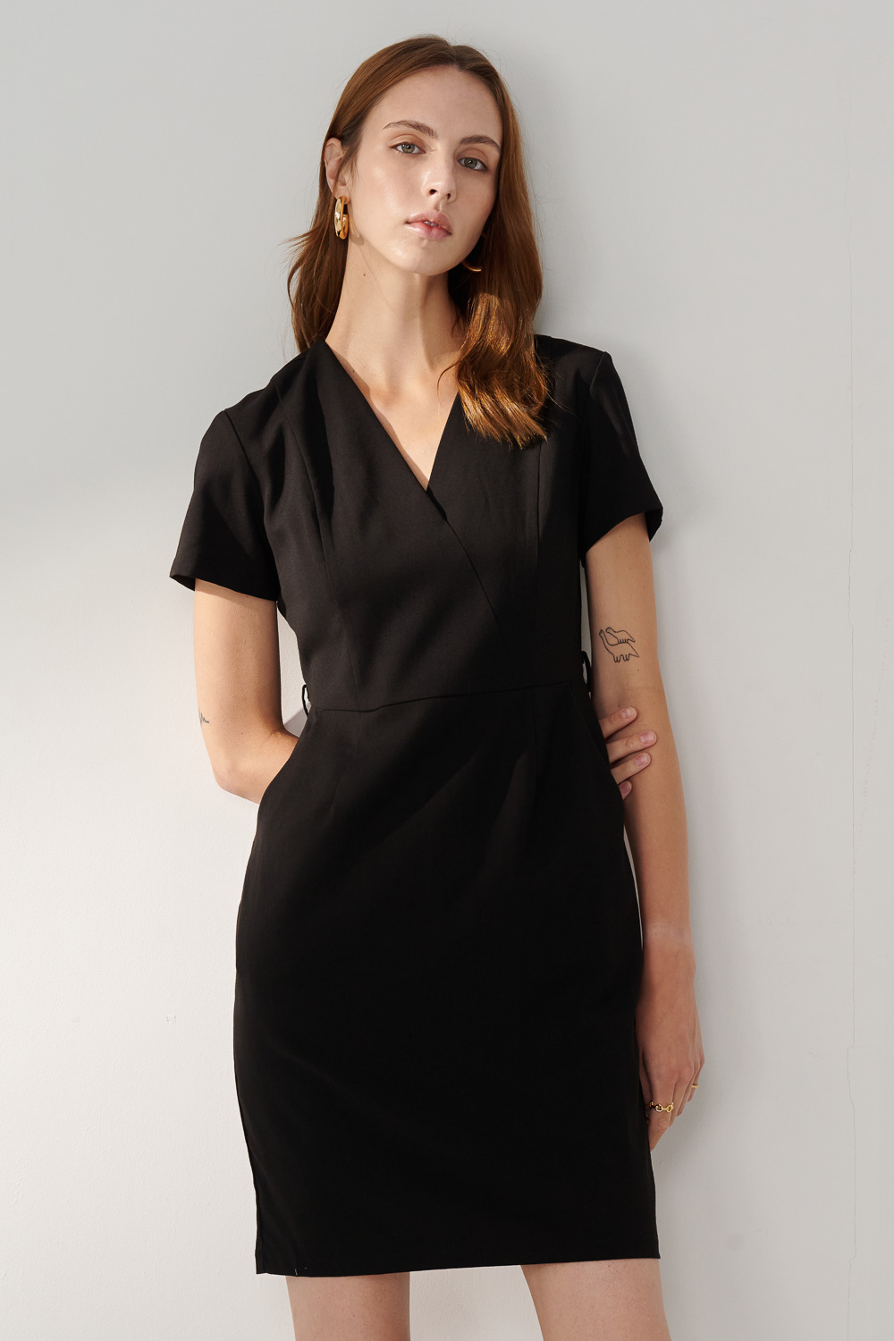 SST&C Black V-Neck Short-Sleeved Dress | 8562405002_0