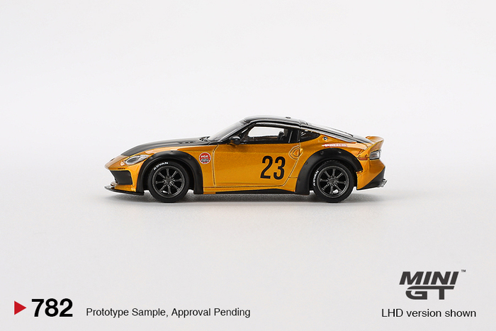 MINIGT 1/64 日產 自由步行 Nissan Z LB★NATION WORKS  LB 金色_2