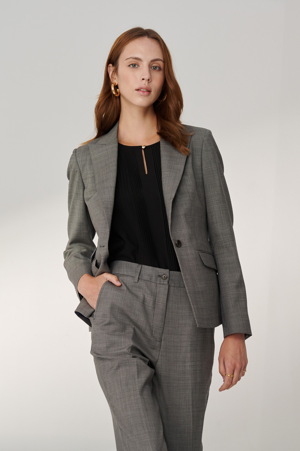 SST&C Black Pullover Pleated Vest | 7662405006_4