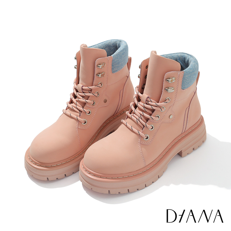 DIANA 4cm 霧面牛皮x單寧俏麗繽紛設計馬汀軍短靴 粉紅起司 #53912