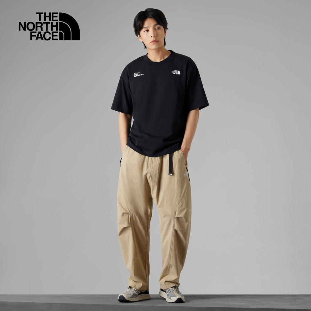 The North Face北面UE男款黑色純棉舒適大尺寸城市印花短袖T恤｜8A8DJK3_8